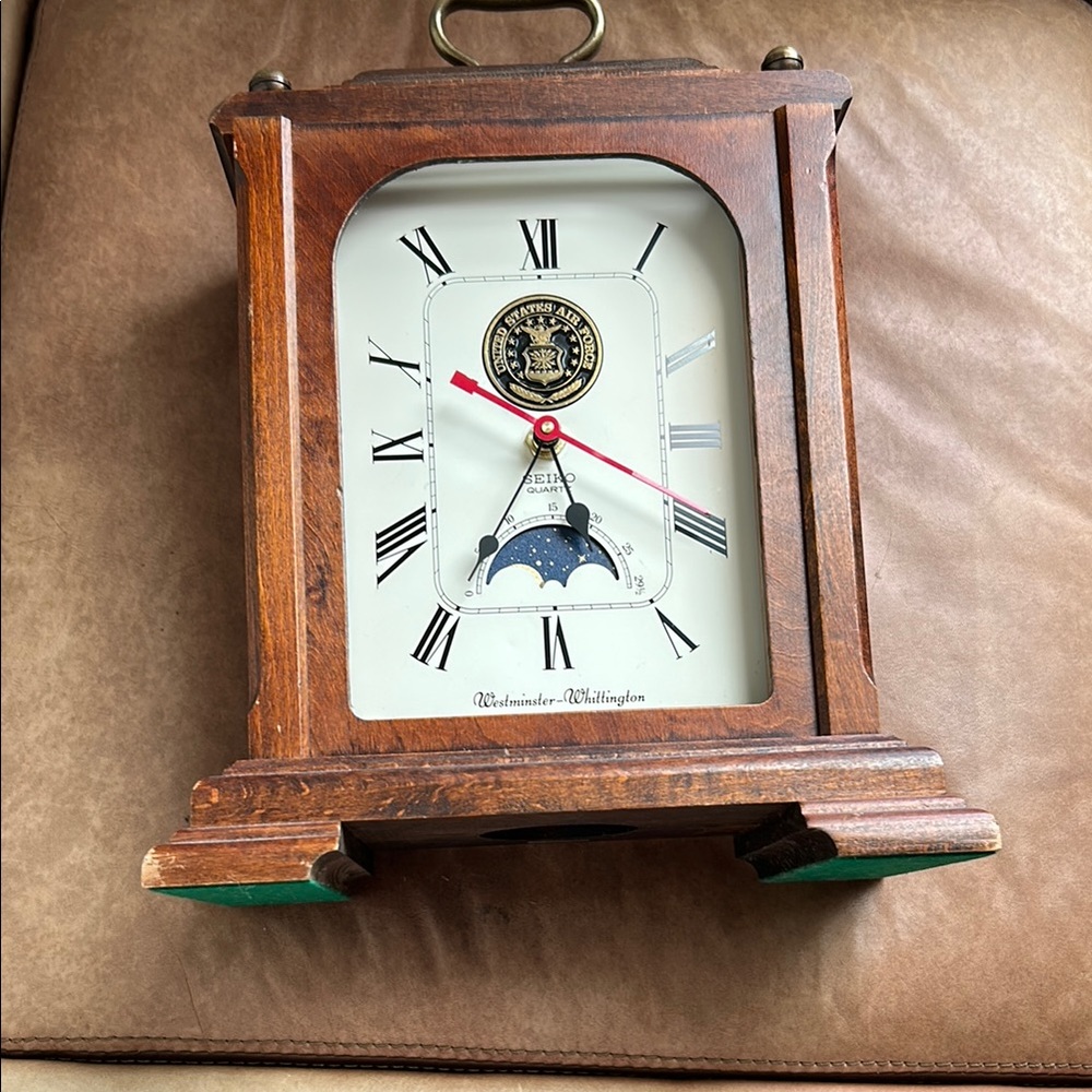 VINTAGE SEIKO MISSING PARTS Classic Wooden Wall Clock with Roman Numerals